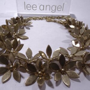 Neiman Marcus Lee Angel Antique Brass Plated Metals Flower Link Necklace NWT 495